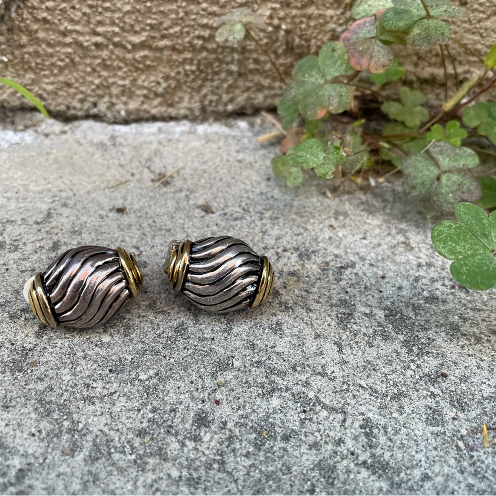 Vintage. Lined Silver and Gold Trim Metal Clip Ons